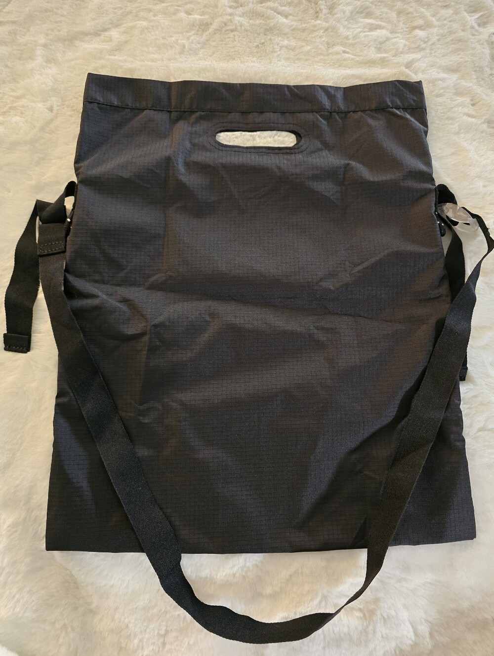 Nike Stash Tote Bag w/Pouch, Unisex, Black, Water Repellent White Swoosh - Picture 8 of 11